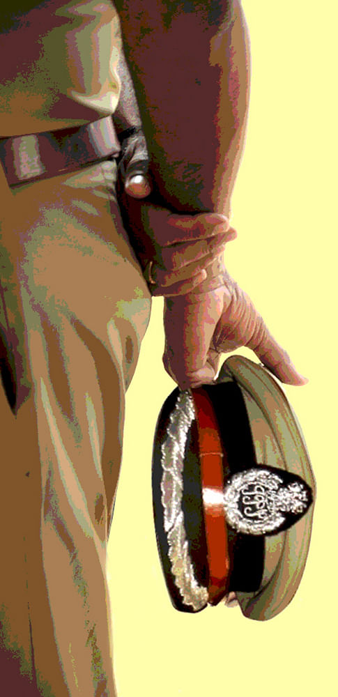 அதிரவைக்கும் ஐ.பி.எஸ் அதிகாரிகளின் மோதல்!