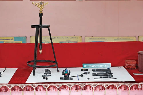 காட்சியகத்தில் உள்ள பொருள்கள்