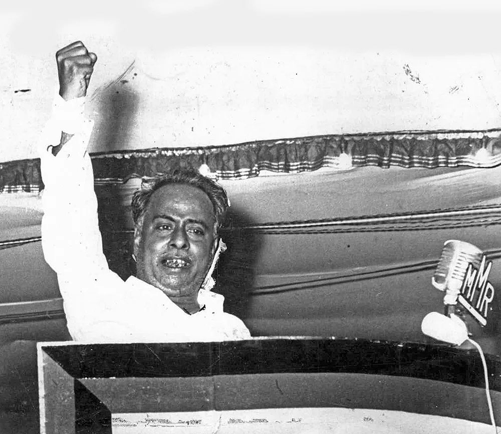 சட்டமேலவை... அண்ணாவின் கப் அண்ட் சாசர் கனவு... நிறைவேற்றத் துடிக்கும் ஸ்டாலின்!