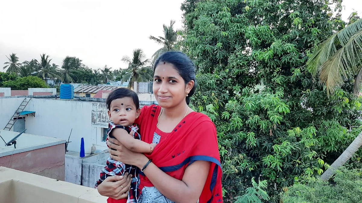அம்மா எழிலரசியுடன் பாரதி