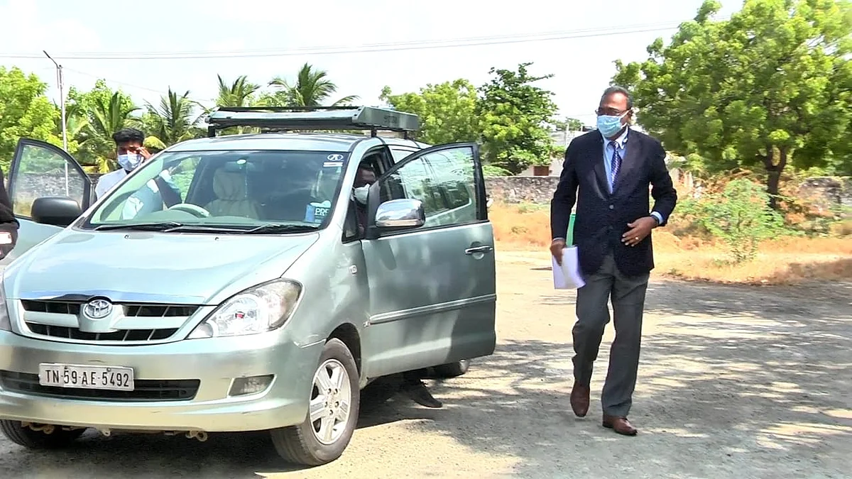 ஆணையத்தின் முன்பு ஆஜராக வந்த ஹென்றி திபேன்