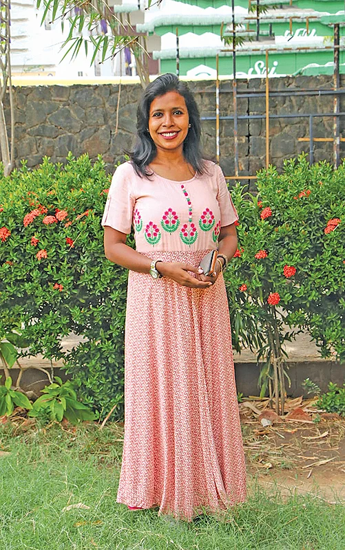 நெருக்கமான காட்சிகள்... நெருடலான சூழல்...