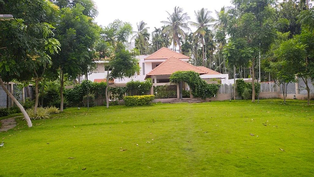 காளம்பாளையம் வீடு
