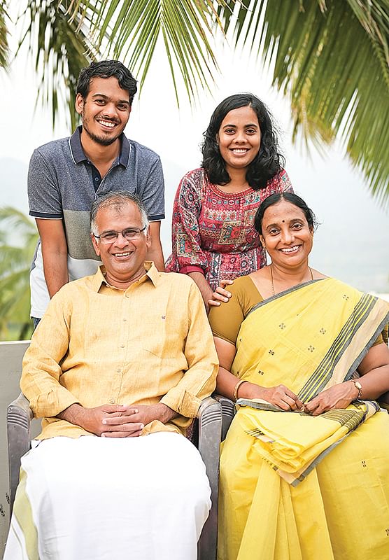 குடும்பத்துடன் ஜெயமோகன்