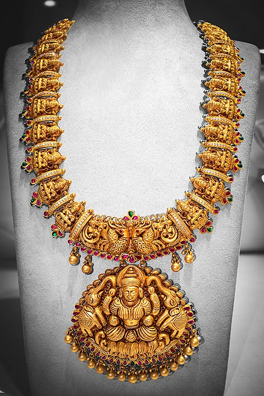 டெம்பிள் ஜூவல்லரி... டிசைன் முதல் பராமரிப்பு வரை... முழுமையான வழிகாட்டி!