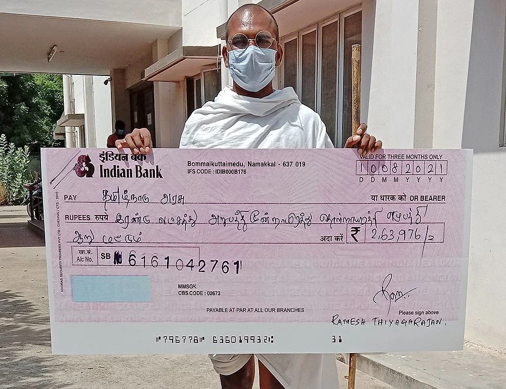 “எனக்கு அரசாங்கக் கடன் விவரமும், வரவு-செலவு டீடெய்லும் வேணும்!”