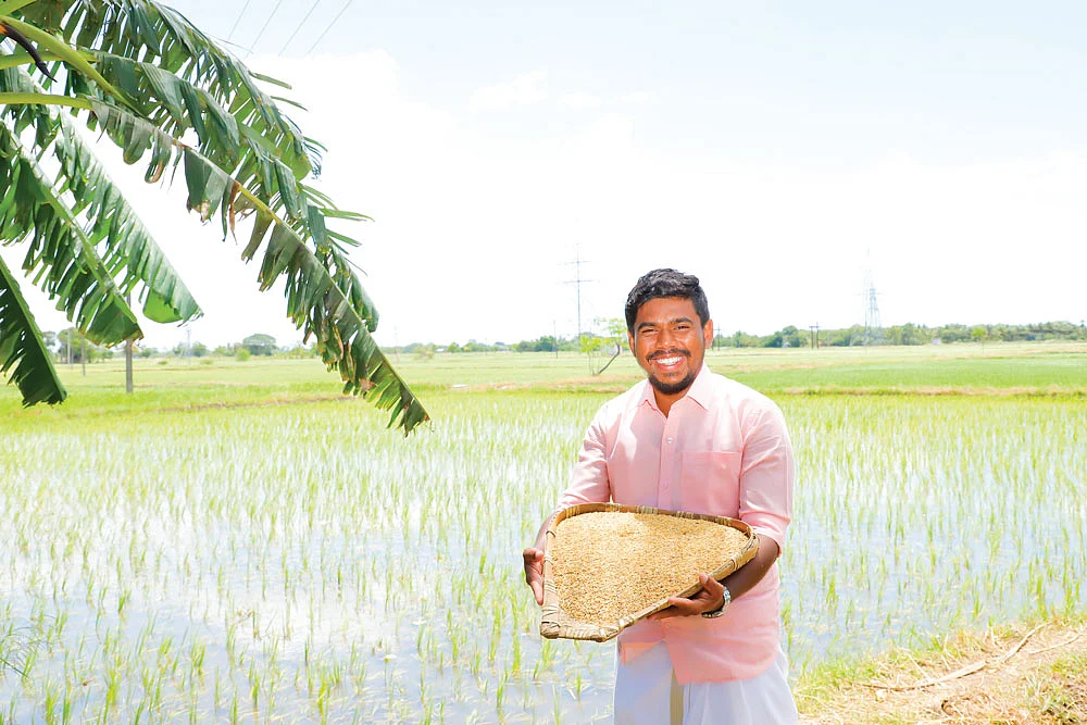 வயலில் அஸாருதீன்