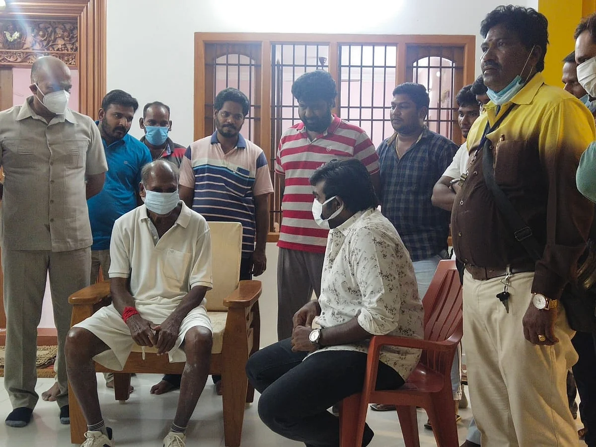 புதுச்சேரி முதல்வர் ரங்கசாமியுடன் நடிகர் விஜய் சேதுபதி