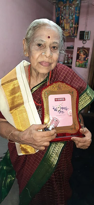 `உலகமெங்கும் போகுது என் ஊறுகாய்!’ - 86 வயது எனர்ஜி புயல்