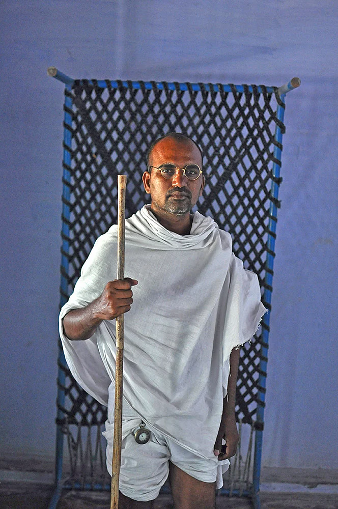 “எனக்கு அரசாங்கக் கடன் விவரமும், வரவு-செலவு டீடெய்லும் வேணும்!”