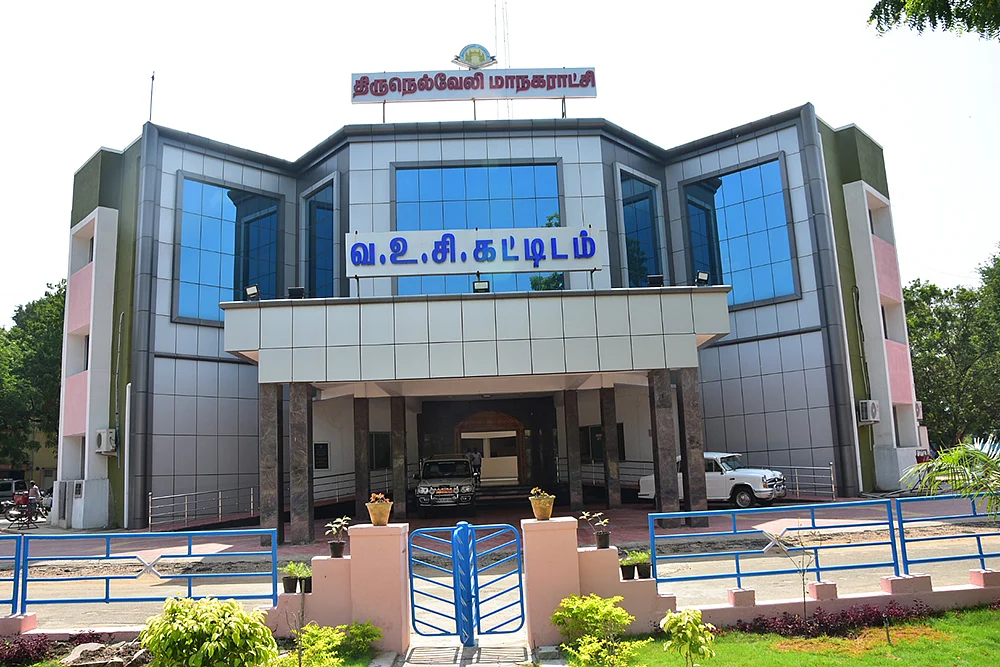 ஸ்மார்ட் சிட்டி ஊழல்... கேரளாவுக்கு மணல் கடத்தல்... சி.இ.ஓ ராஜினாமா!