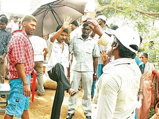 `அவன் இவன்’ பட அவதூறு வழக்கு: இயக்குநர் பாலாவை விடுவித்த நீதிமன்றம்... சர்ச்சையின் பின்னணி என்ன?