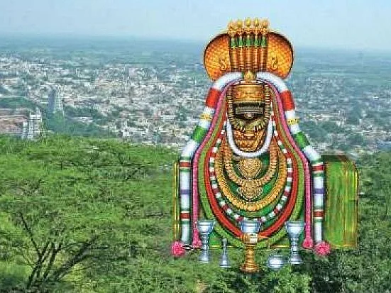 திருவண்ணாமலை: கொரோனா அச்சத்தால் பௌர்ணமி கிரிவலத்துக்குத் தடை!