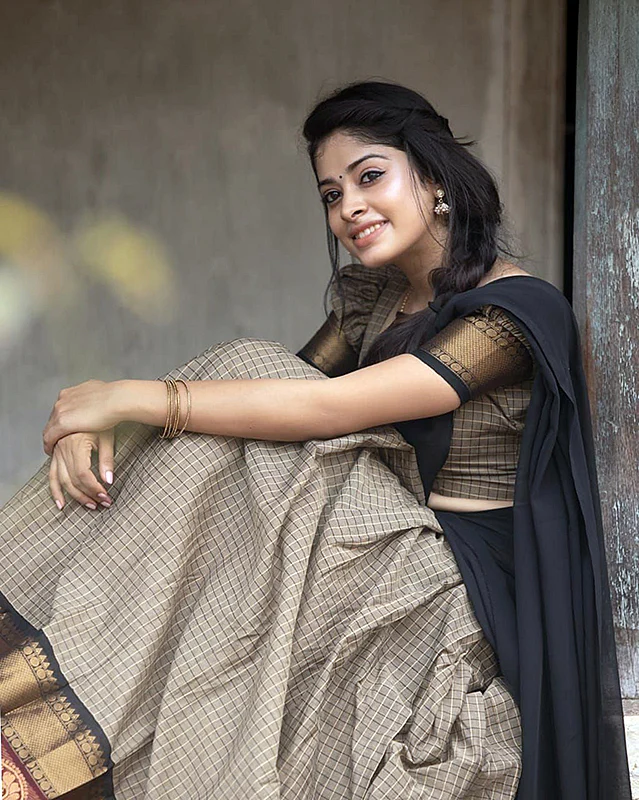 விகடன் TV: “எனக்கு நடிக்கவே வரல!”