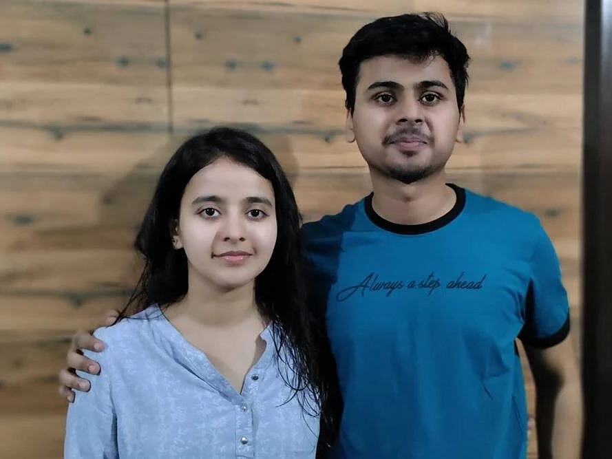 CA Final: தேசிய அளவில் தங்கை முதலிடம், அண்ணன் 18-வது இடம்; சாதனை படைத்த உடன்பிறப்புகள்!