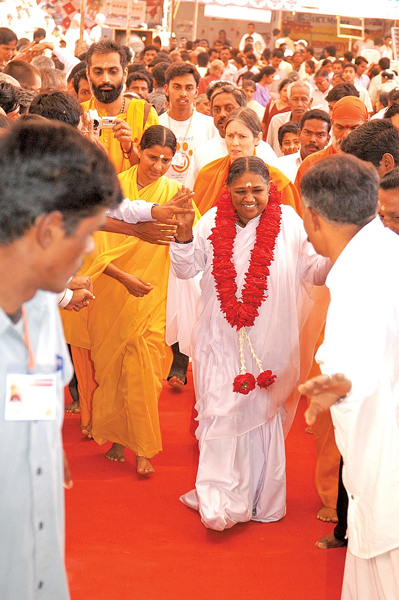 ஆறு மனமே ஆறு - 32 - ஸ்ரீமாதா அமிர்தானந்தமயி