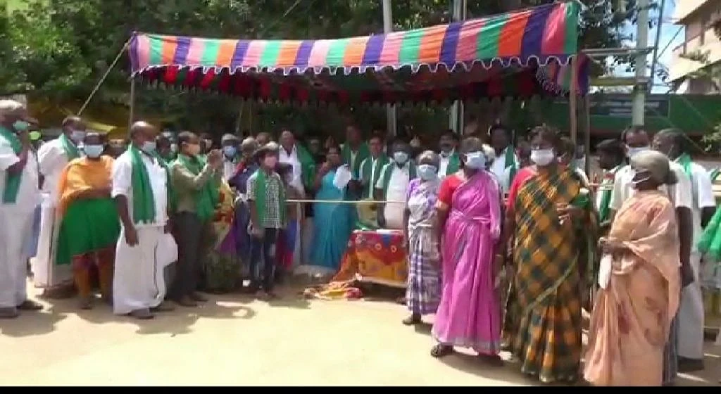 விவசாயிகள் போராட்டம்!