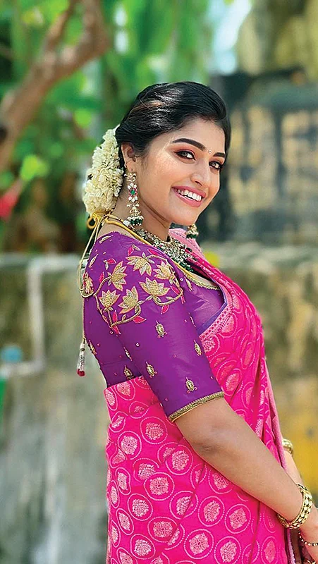 திரை விலகியது!