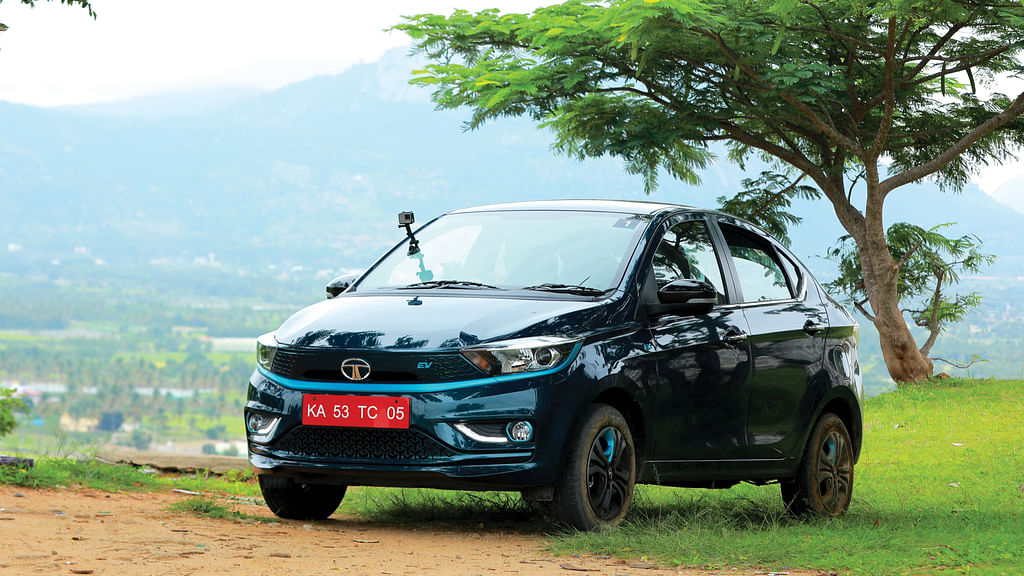 டிகோர் Ziptron EV
