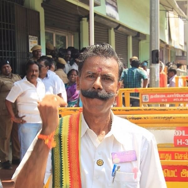 `என் நாமினேஷன் செல்லாதுங்க; எப்படியும் ரிஜெக்ட் பண்ணிடுவாங்க!' - `தேர்தல்  மன்னன்' கலகல! | Election king Padmarajan is contesting for the 225th time -  Vikatan