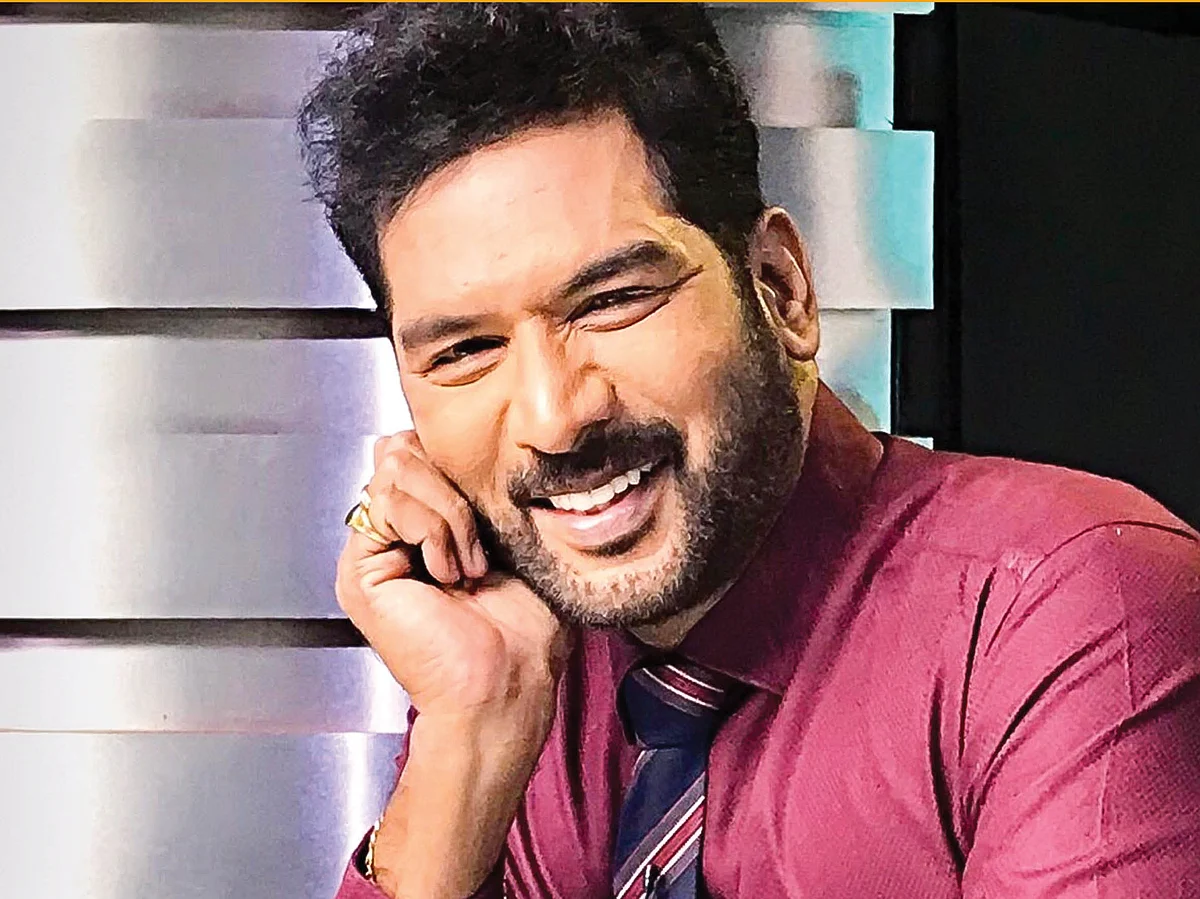 விகடன் TV: “தெரிந்த பிறகு விமர்சனம் பண்ணுங்க!”