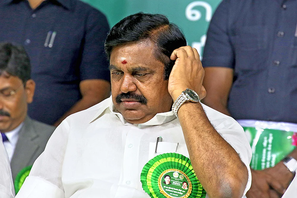 “ஆபரேஷன் அ.தி.மு.க-வுக்கு மட்டுமல்ல... உடன்பிறப்புகளுக்கும்தான்!”