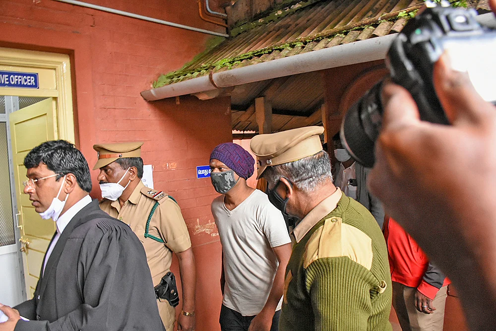 வி.ஐ.பி-கள் கைதானாலும் ஆச்சர்யமில்லை! - அனல் பறக்கும் கொடநாடு மறு விசாரணை
