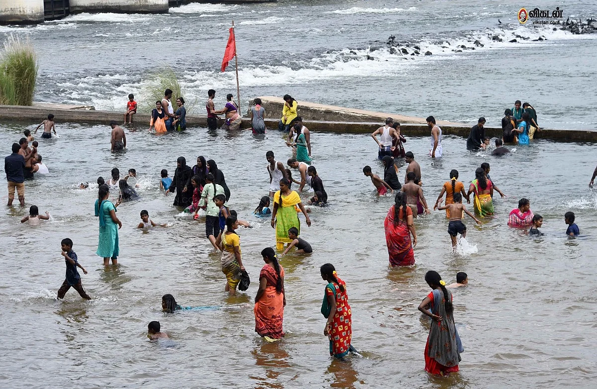 திருச்சி முக்கொம்பு குளியல்
