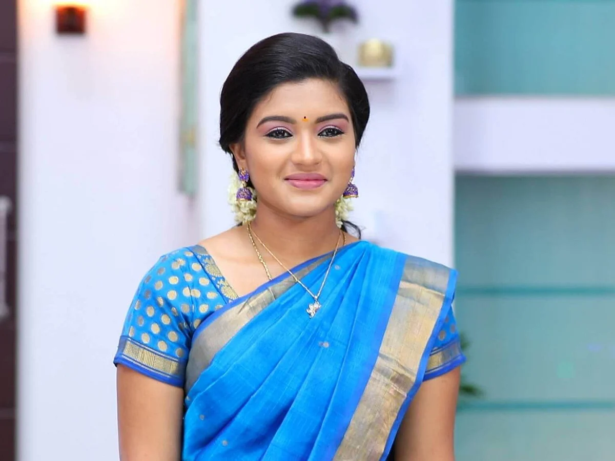 இன்ஸ்டாகிராமில் காதலை உறுதிப்படுத்திய `செம்பருத்தி' ஷபானா... காதலருடன் வெளியிட்ட புகைப்படம் வைரல்!