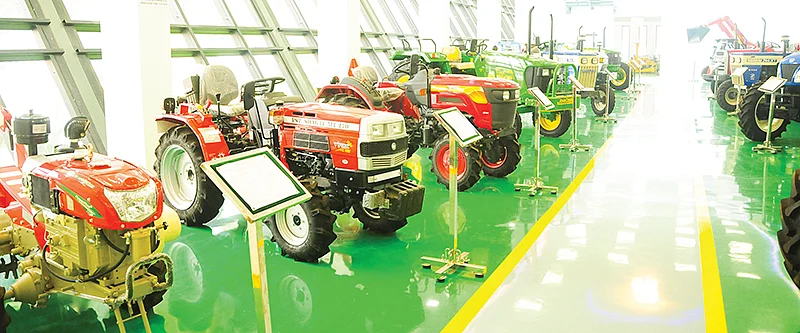 மினி டிராக்டர்கள்