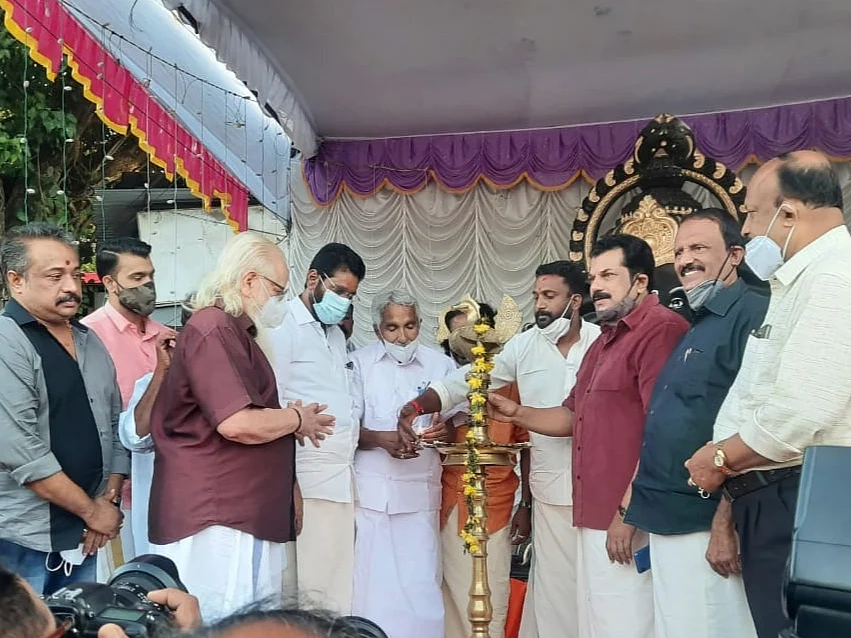 `தமிழகத்தில் விநாயகர் சதுர்த்தி அரசியல் ஆக்கப்பட்டுவிட்டது; கேரளாவில் அப்படியில்லை!’ -சிவசேனா தலைவர்