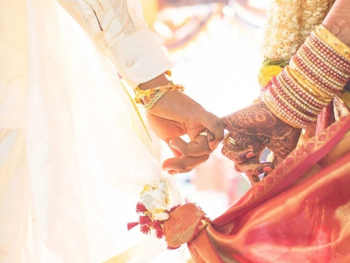 `குழந்தைத் திருமணத்தை நியாயப்படுத்துவதா?’ - திருமண கட்டாயப் பதிவுச் சட்டத் திருத்தத்துக்குக் கண்டனம்