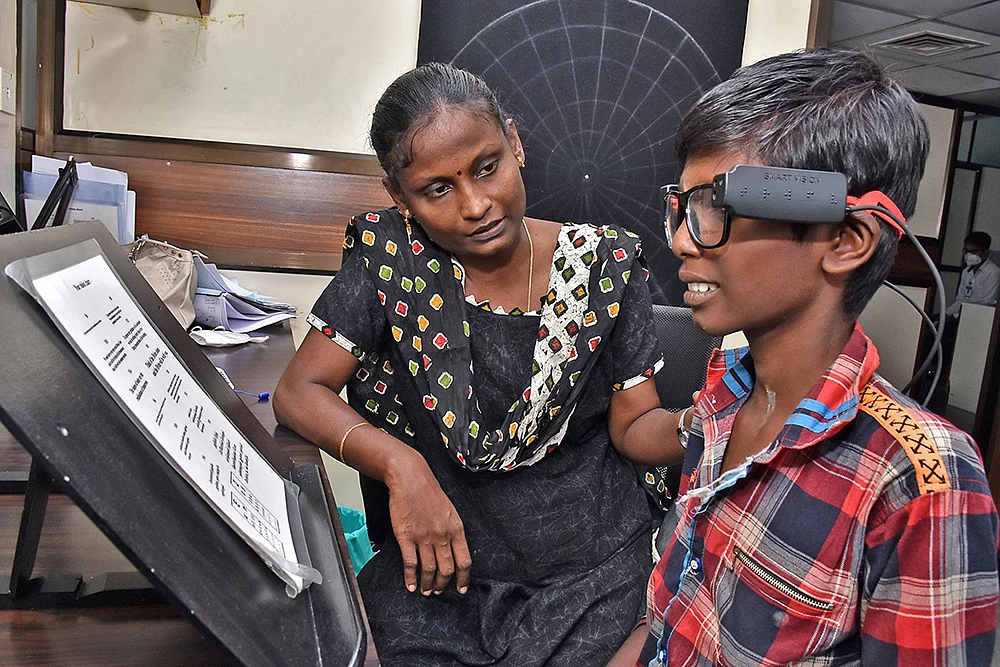 விழிகளில் வெளிச்சம் ஏற்றும் கருவி!