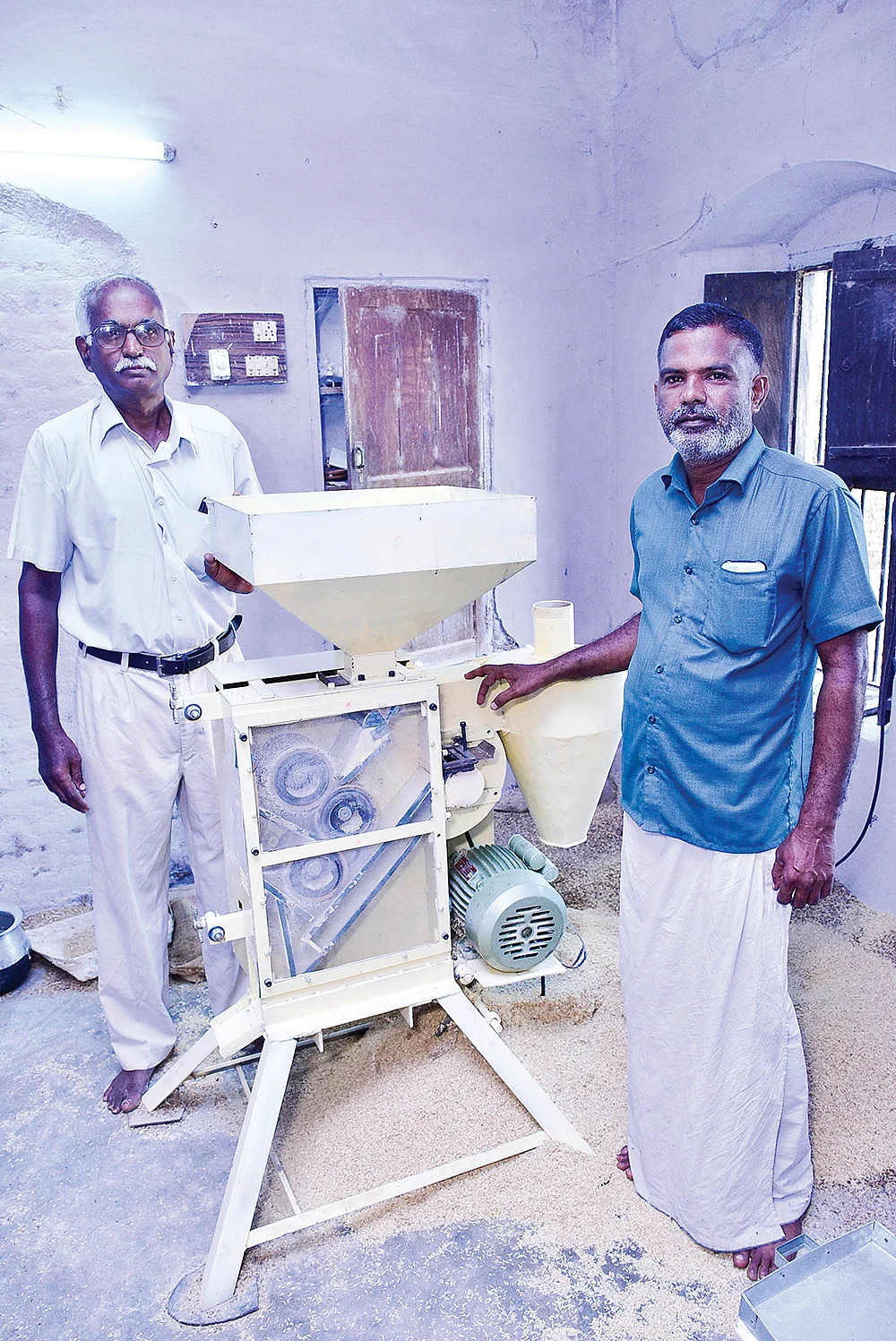 விஸ்வநாதன் மற்றும் சபா ஆறுமுகம்