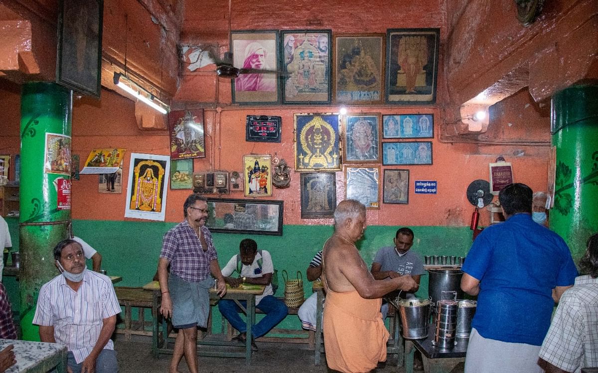 திருச்சி ருசி: பாம்பே காஜா, பன் அல்வா, அக்கார அடிசில் - 3 மணிநேரம் மட்டுமே இயங்கும் வெங்கடேச பவன்!