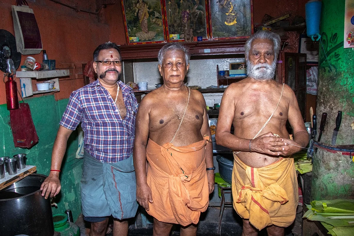 வெங்கடேச பவன் கடையின் உரிமையாளர்கள்