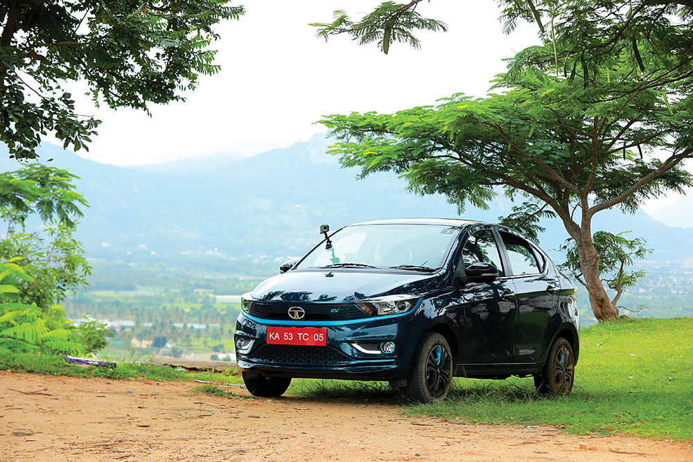 டிகோர் Ziptron EV