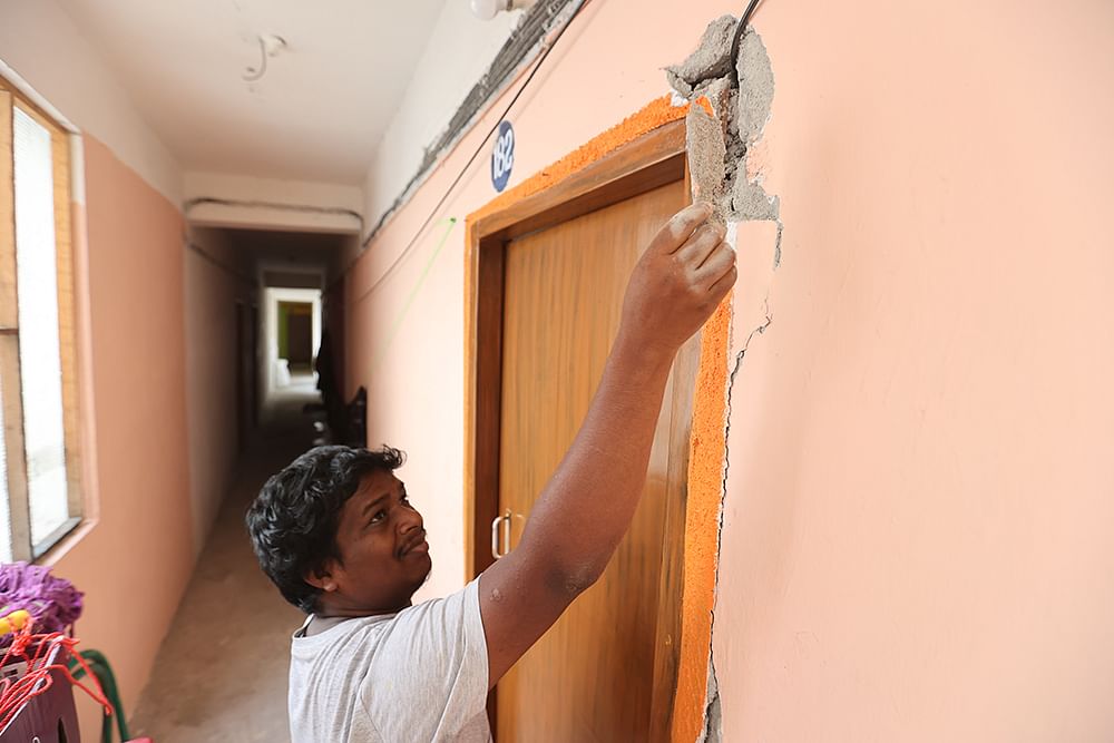பாழடைந்த கட்டுமானங்கள்... வீணாகப்போனதா ரூ.2,730 கோடி... காலியாகக் கிடக்கும் 21,000 வீடுகள்!