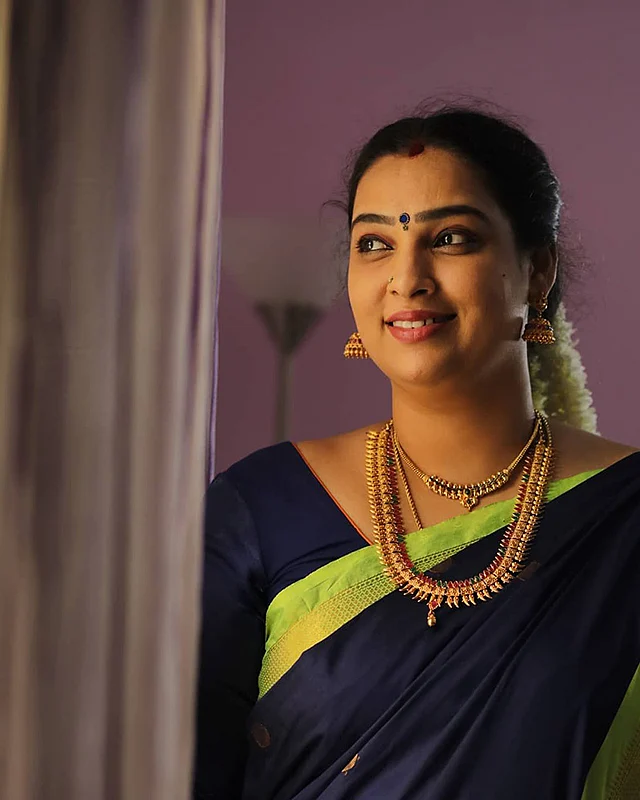 சேனல் சைட் டிஷ்