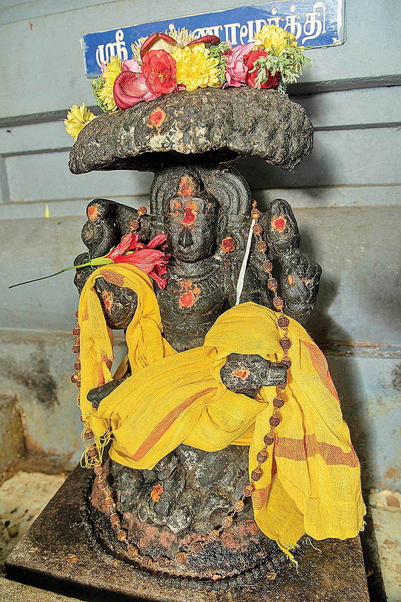 dhakshna moorthi