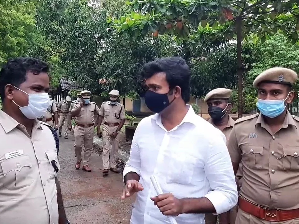 வைரலாகும் அறிக்கை: நா.த.க-விலிருந்து நீக்கப்பட்டாரா `சாட்டை’ துரைமுருகன்... உண்மை என்ன?