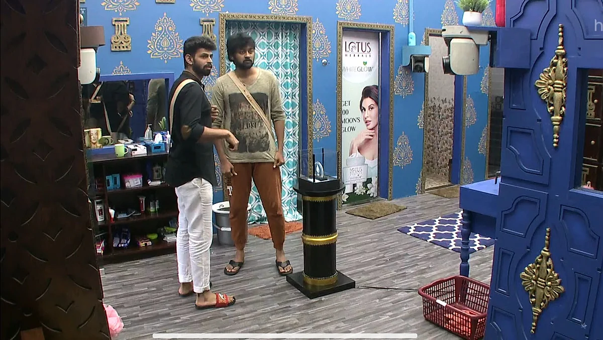 பிக் பாஸ் - 19