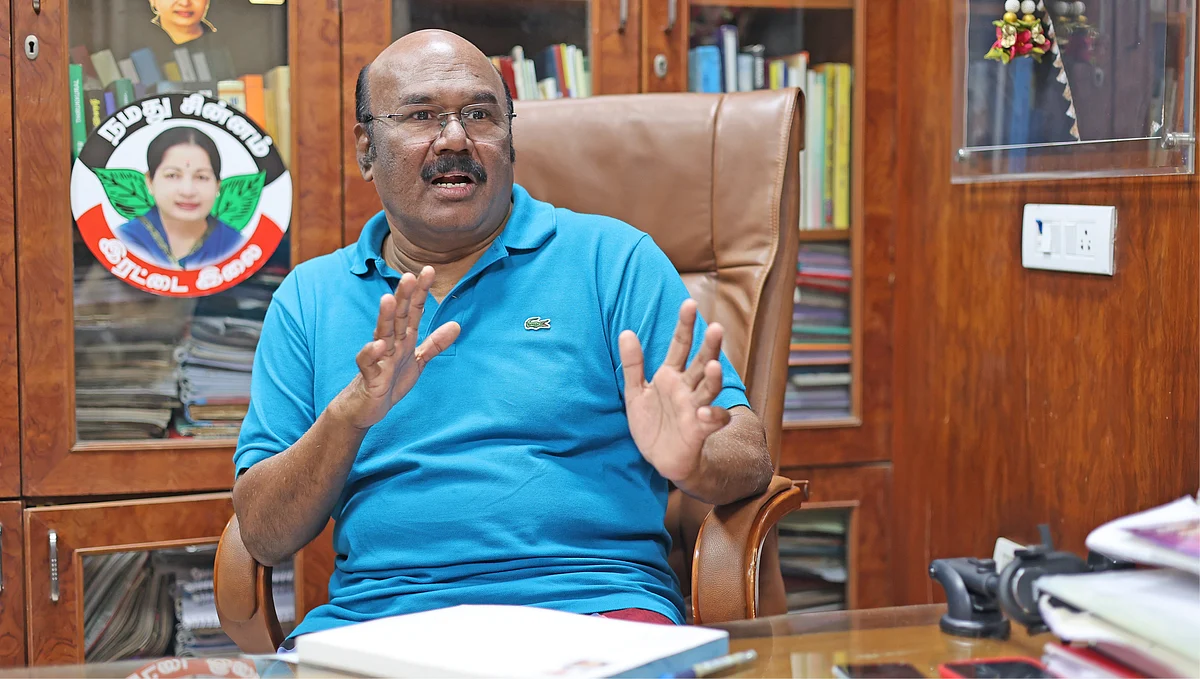 ஜெயக்குமார்