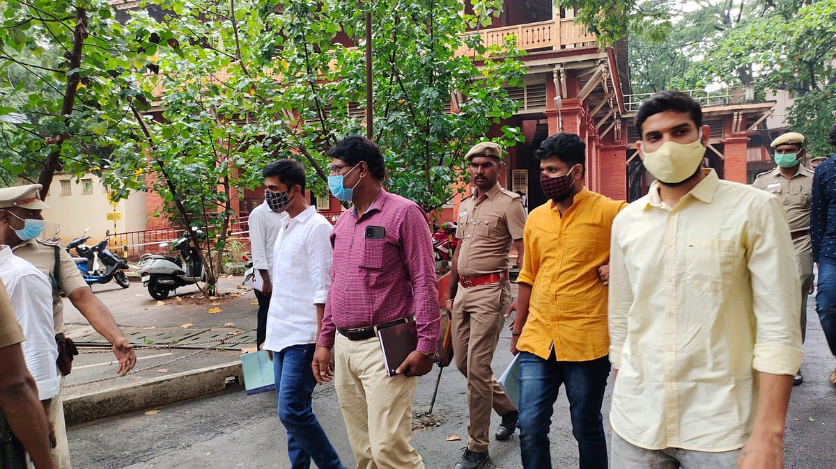 பொள்ளாச்சி பாலியல் வழக்கு மே13-ம் தேதி தீர்ப்பு... நீதிபதி மாற்றமும், விளக்கமும்!