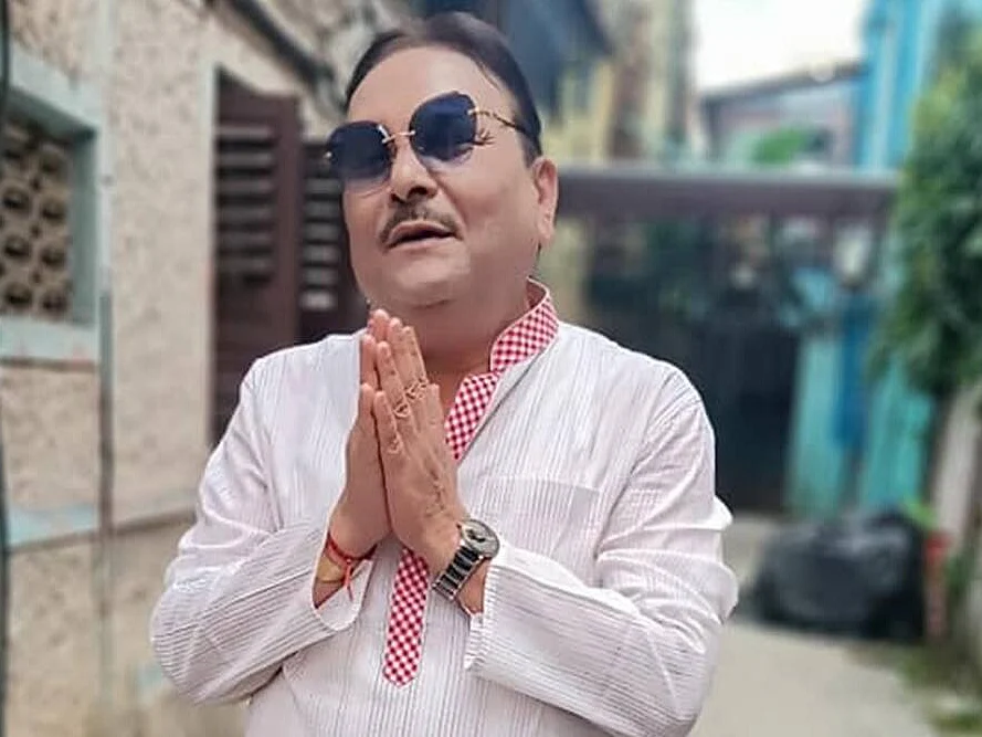 ``விளையாட்டு மைதானத்தை அபகரிக்க நினைத்தால் கையை வெட்டுவேன்"- `ஃபேஸ்புக் லைவ்'-ல் மிரட்டிய எம்.எல்.ஏ!