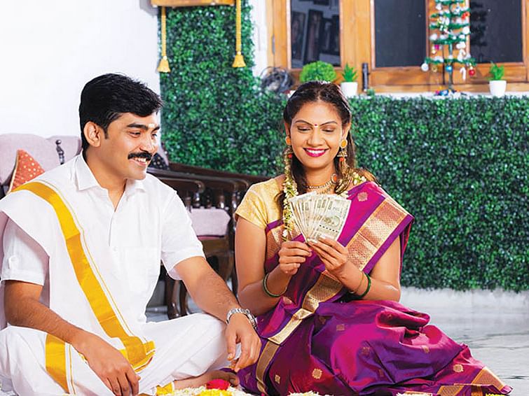 தீபாவளி போனஸ்... ஆக்கபூர்வமாகப் பயன்படுத்துவது எப்படி?