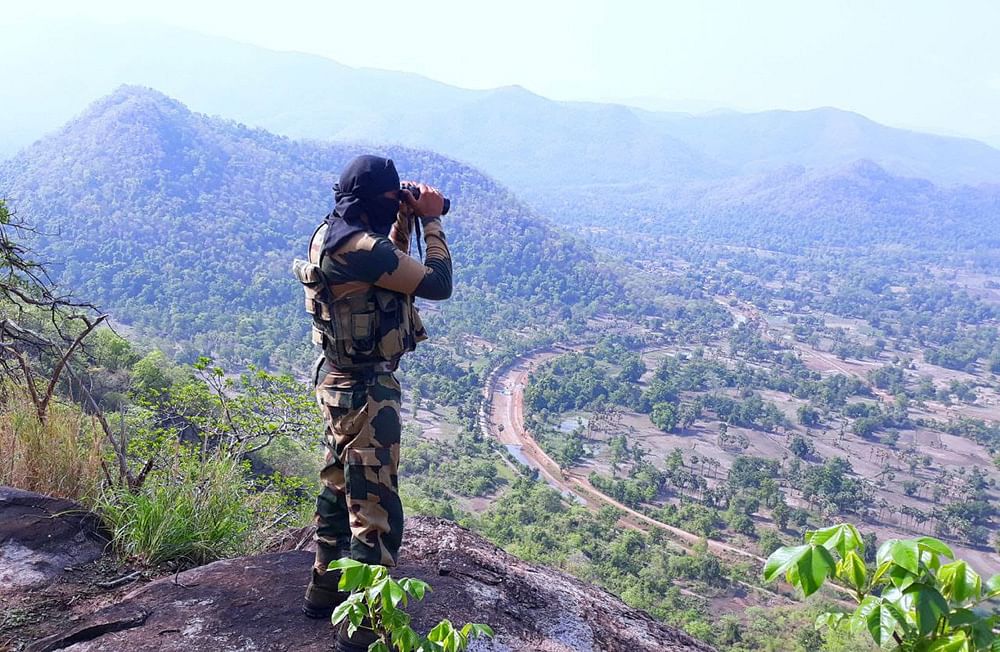 எல்லை தாண்டுகிறதா எல்லை பாதுகாப்புப் படை? - போர்க்கொடி தூக்கும் பஞ்சாப், மேற்கு வங்கம்...