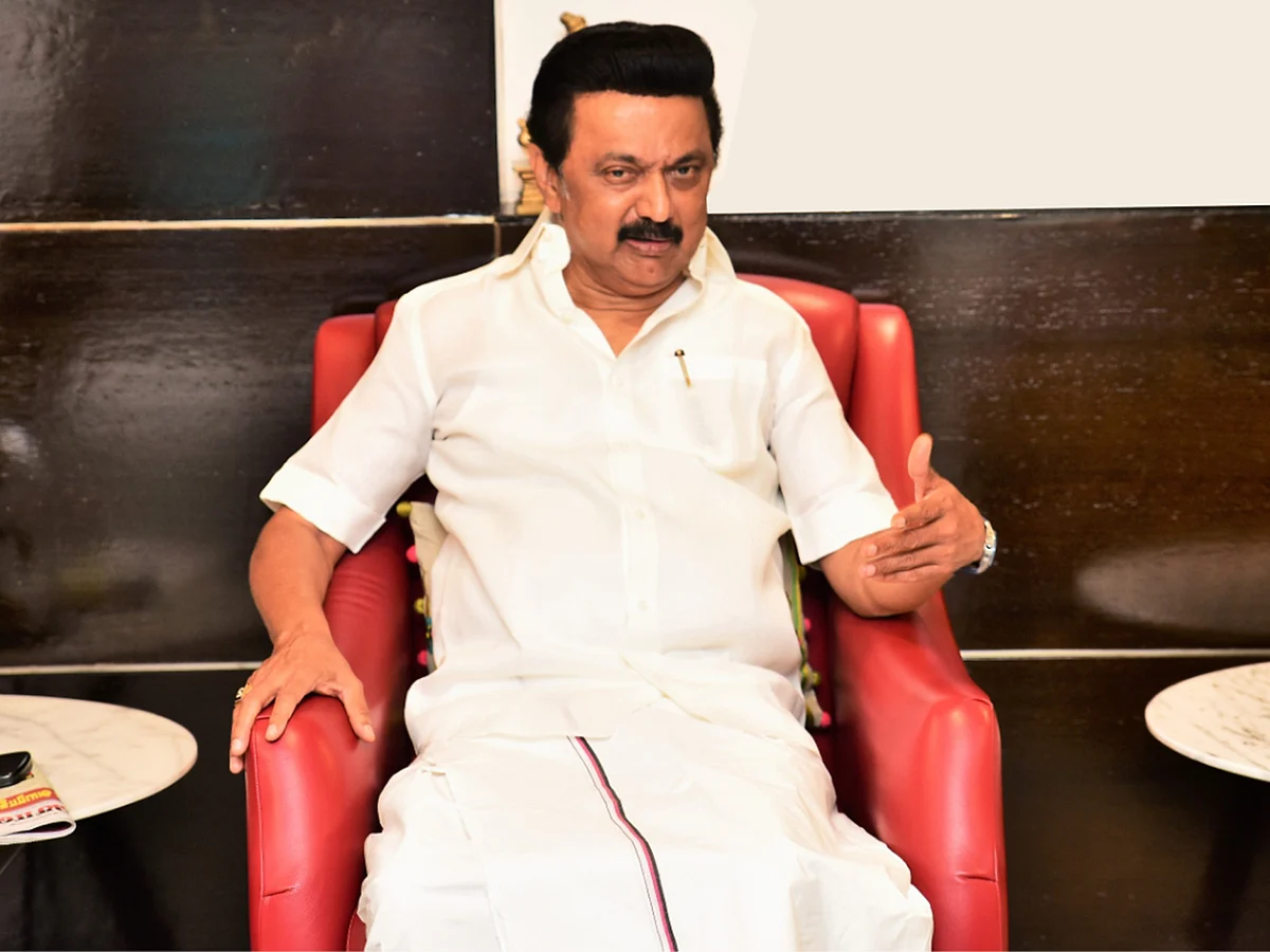 மிஸ்டர் கழுகு: அ.தி.மு.க நமக்கு தேவை! - ஸ்டாலின் புதுக்கணக்கு...