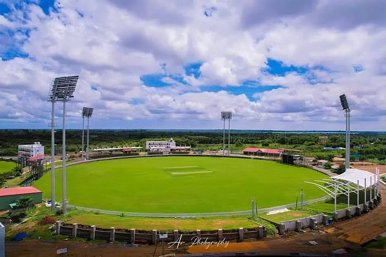 புதுச்சேரி துத்திப்பட்டிலுள்ள சீசெம் கிரிக்கெட் மைதானம்