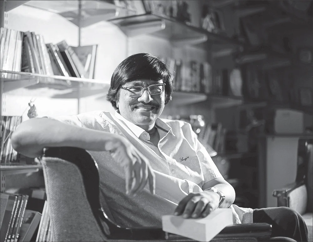 “கவித்துவத்தின் சாரம் கடலிலும் இருக்கிறது... ஒரு மழைத்துளியிலும் இருக்கிறது!” - மனுஷ்ய புத்திரன்